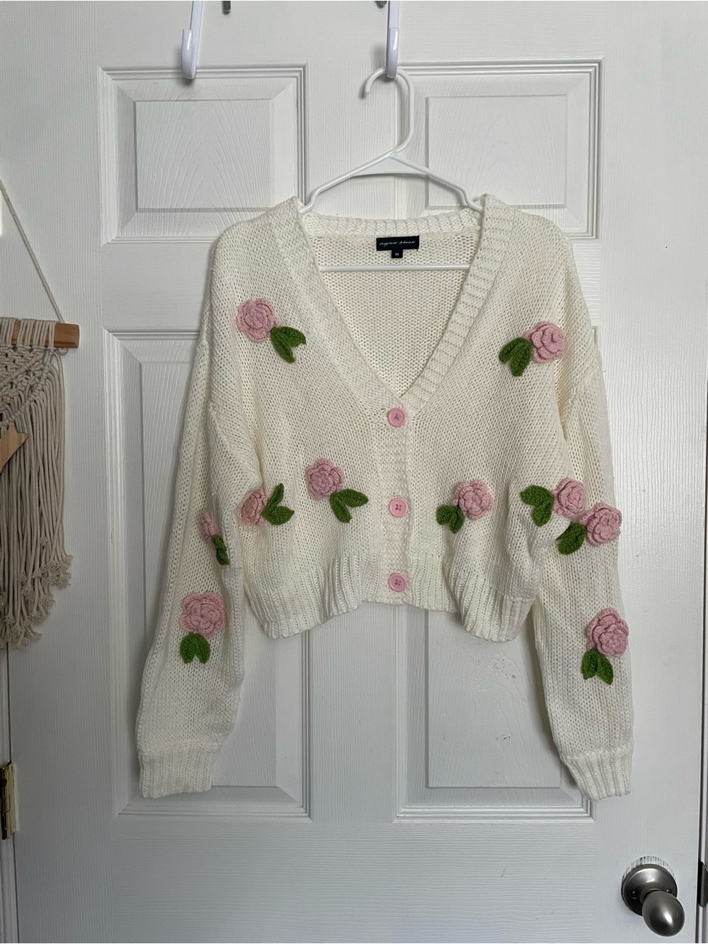 Aqua Blues Women’s M White Floral Crochet Rose Button-Up V-Neck Cardigan Sweater
